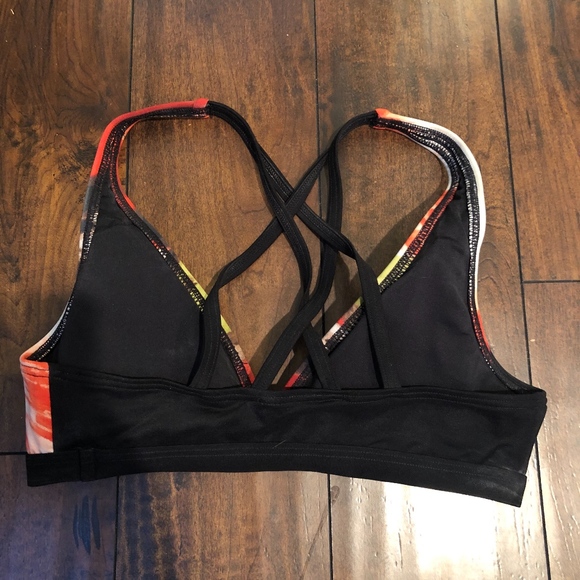 Bikini/Swimsuit Top - Picture 2 of 3